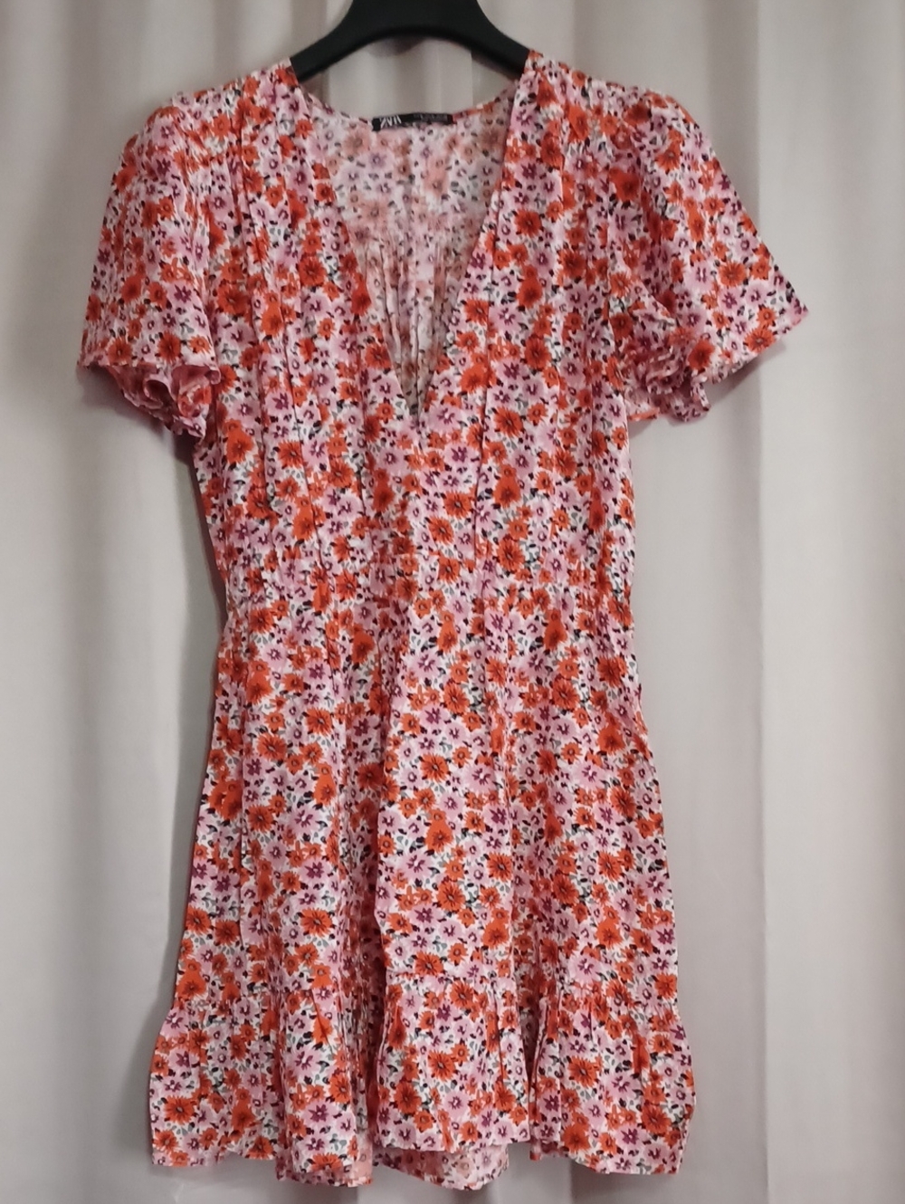 Zara Plunge V-Neck Pink Orange Floral Mini Dress Flutter Sleeves Ruffle Hem Sz M